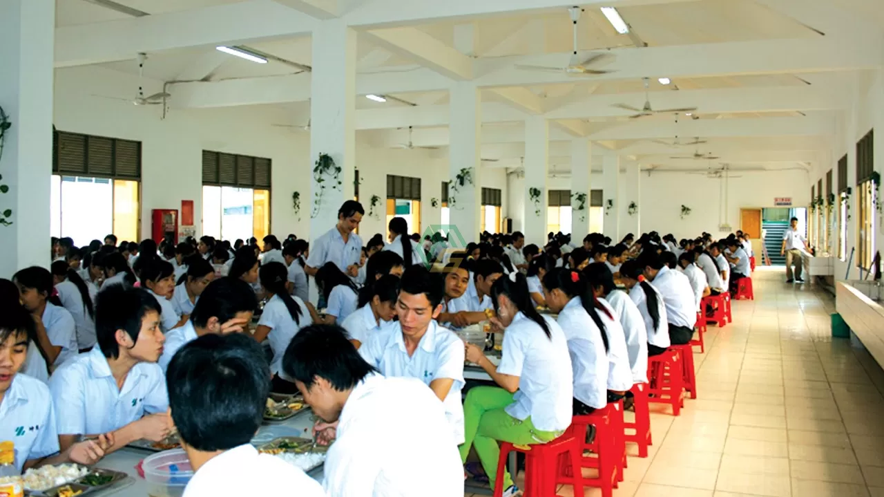 Dịch vụ suất ăn công nghiệp 