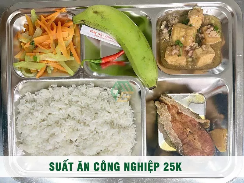 Suất ăn công nghiệp 25k tại Bà Rịa