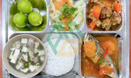 Thực đơn cơm công nhân mùa hè: Mát bụng, dễ ăn, vẫn đủ năng lượng
