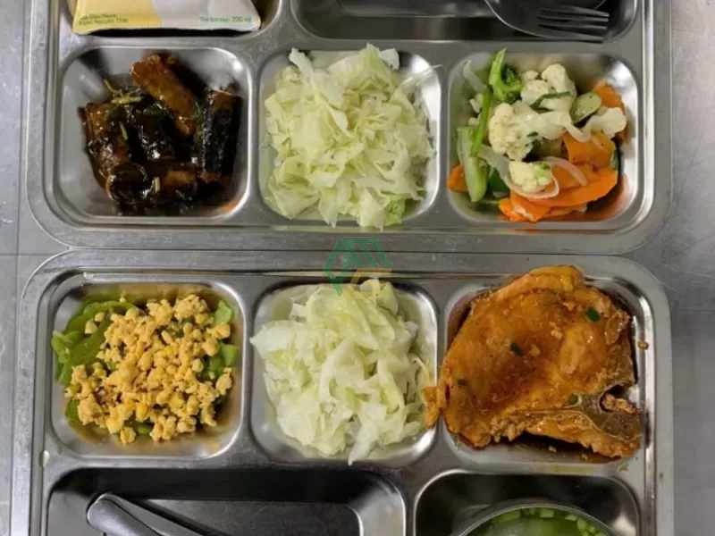 suất ăn công nghiệp 20k